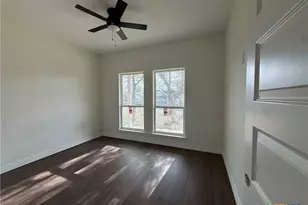 312 Mitchell St, Belton, TX 76513 - Photo 5