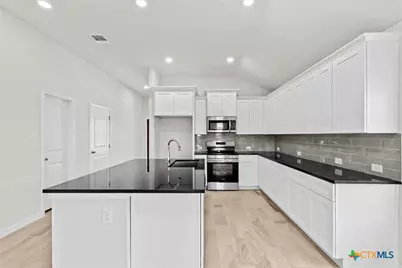 501 Avery Street, Killeen, TX 76542 - Photo 7