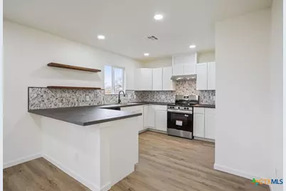 707 S 13th Street, Temple, TX 76504 - Photo 11