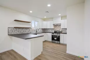 707 S 13th St, Temple, TX 76504 - Photo 11