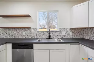 707 S 13th St, Temple, TX 76504 - Photo 11