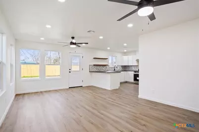 707 S 13th Street, Temple, TX 76504 - Photo 7