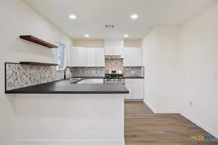 707 S 13th St, Temple, TX 76504 - Photo 9