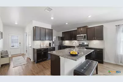6429 Hoffman Plain, San Antonio, TX 78252 - Photo 3