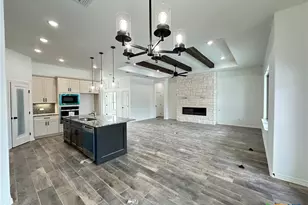 706 Golden Eagle Dr, Salado, TX 76571 - Photo 7