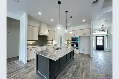 706 Golden Eagle Drive, Salado, TX 76571 - Photo 11