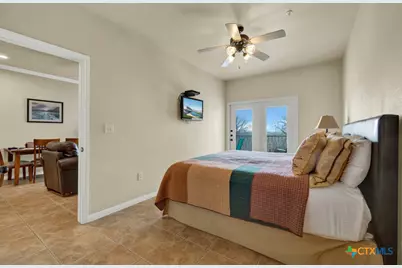 1247 Gruene Road #203, New Braunfels, TX 78130 - Photo 11
