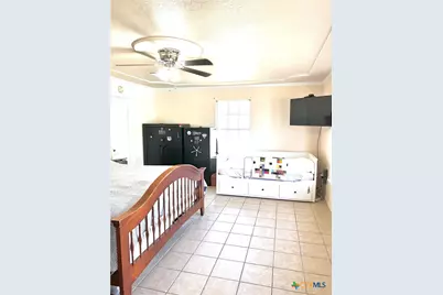 877 Spring Creek Lane, Copperas Cove, TX 76522 - Photo 11