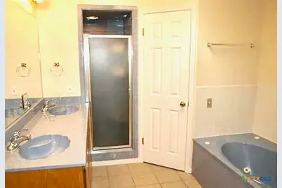 877 Spring Creek Lane, Copperas Cove, TX 76522 - Photo 13