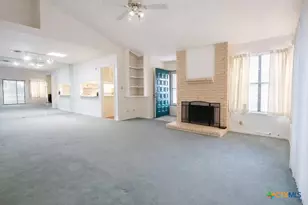 304 Rattan Dr, Victoria, TX 77901 - Photo 3