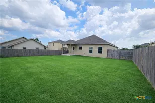 729 Community Dr, New Braunfels, TX 78132 - Photo 11