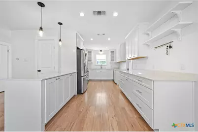 808 Vogel Drive, Lockhart, TX 78644 - Photo 11