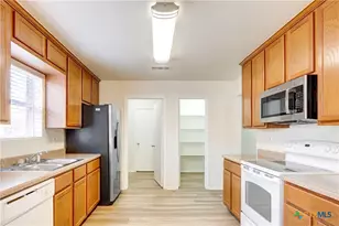 24 McFaddan Ln, Temple, TX 76502 - Photo 5