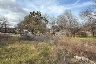 4300 Sherwood Dr, Belton, TX 76513 - Photo 1