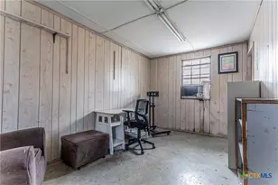 105 E Upshaw Ave, Temple, TX 76501 - Photo 21