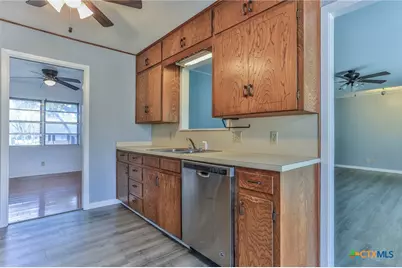 105 E Upshaw Avenue, Temple, TX 76501 - Photo 7