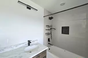 1005 Bridge St, Lampasas, TX 76550 - Photo 25