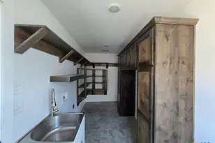 1005 Bridge St, Lampasas, TX 76550 - Photo 15