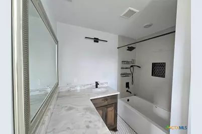 1005 Bridge Street, Lampasas, TX 76550 - Photo 33