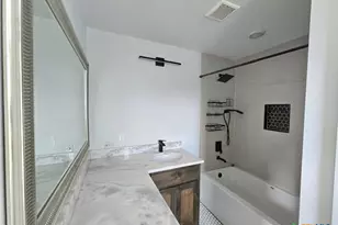 1005 Bridge St, Lampasas, TX 76550 - Photo 33