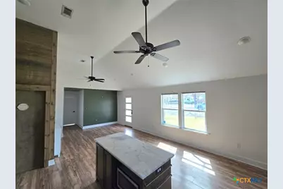 1005 Bridge Street, Lampasas, TX 76550 - Photo 9