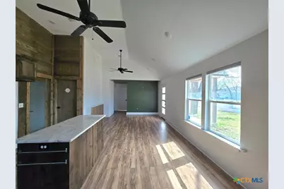 1005 Bridge Street, Lampasas, TX 76550 - Photo 19