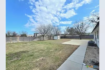 1005 Bridge Street, Lampasas, TX 76550 - Photo 5