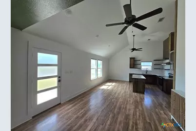 1005 Bridge Street, Lampasas, TX 76550 - Photo 11