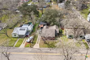 411 N La Grange St, Hallettsville, TX 77964 - Photo 21