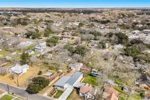 411 N La Grange St, Hallettsville, TX 77964 - Photo 23