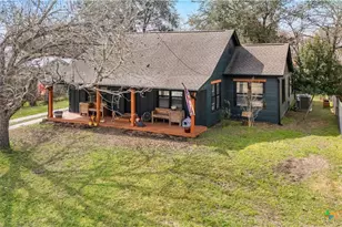 411 N La Grange St, Hallettsville, TX 77964 - Photo 29