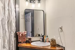 411 N La Grange St, Hallettsville, TX 77964 - Photo 19