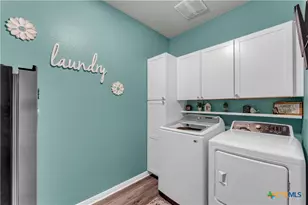 637 Donegal Ln, Georgetown, TX 78626 - Photo 15