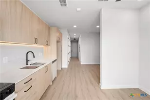 634 Central Pkwy, New Braunfels, TX 78130 - Photo 15