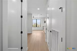 634 Central Pkwy, New Braunfels, TX 78130 - Photo 3