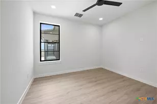 634 Central Pkwy, New Braunfels, TX 78130 - Photo 17