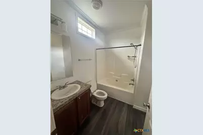 203 Palmwood Drive #B, Victoria, TX 77901 - Photo 9