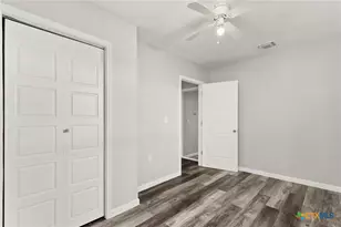 1848 W Bridge St, New Braunfels, TX 78130 - Photo 21