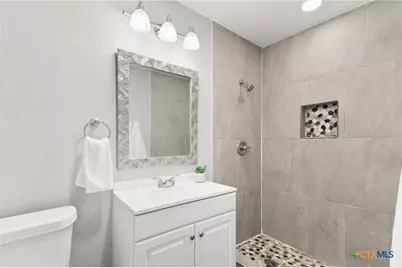 1848 W Bridge Street, New Braunfels, TX 78130 - Photo 31