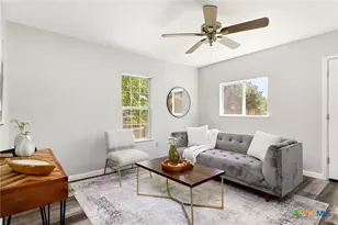 1848 W Bridge St, New Braunfels, TX 78130 - Photo 5