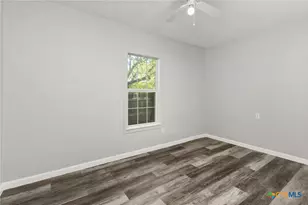 1848 W Bridge St, New Braunfels, TX 78130 - Photo 19