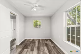 1848 W Bridge St, New Braunfels, TX 78130 - Photo 25