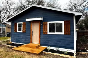 1848 W Bridge St, New Braunfels, TX 78130 - Photo 1