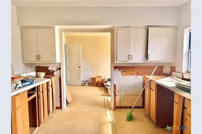 1314 Gardien Street, Gonzales, TX 78629 - Photo 7