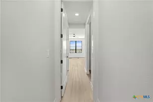 630 Central Pkwy, New Braunfels, TX 78130 - Photo 9