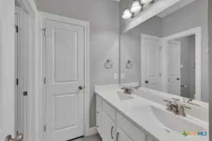 1404 Pioneer Dr, New Braunfels, TX 78132 - Photo 11