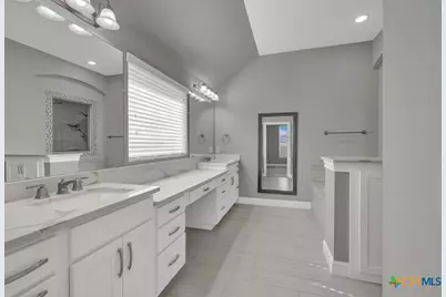 1404 Pioneer Drive, New Braunfels, TX 78132 - Photo 29