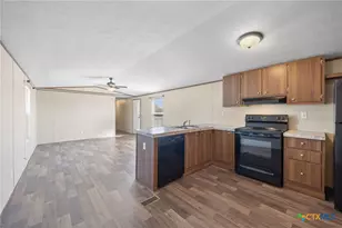 606 W Lampasas St, Lometa, TX 76853 - Photo 11