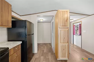 606 W Lampasas St, Lometa, TX 76853 - Photo 9