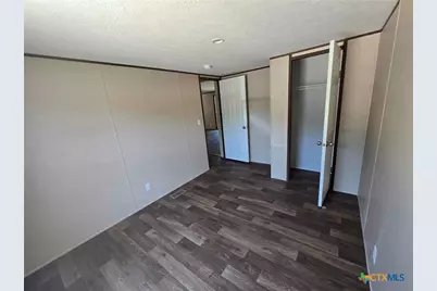 269 E Clark Street, Canyon Lake, TX 78133 - Photo 13